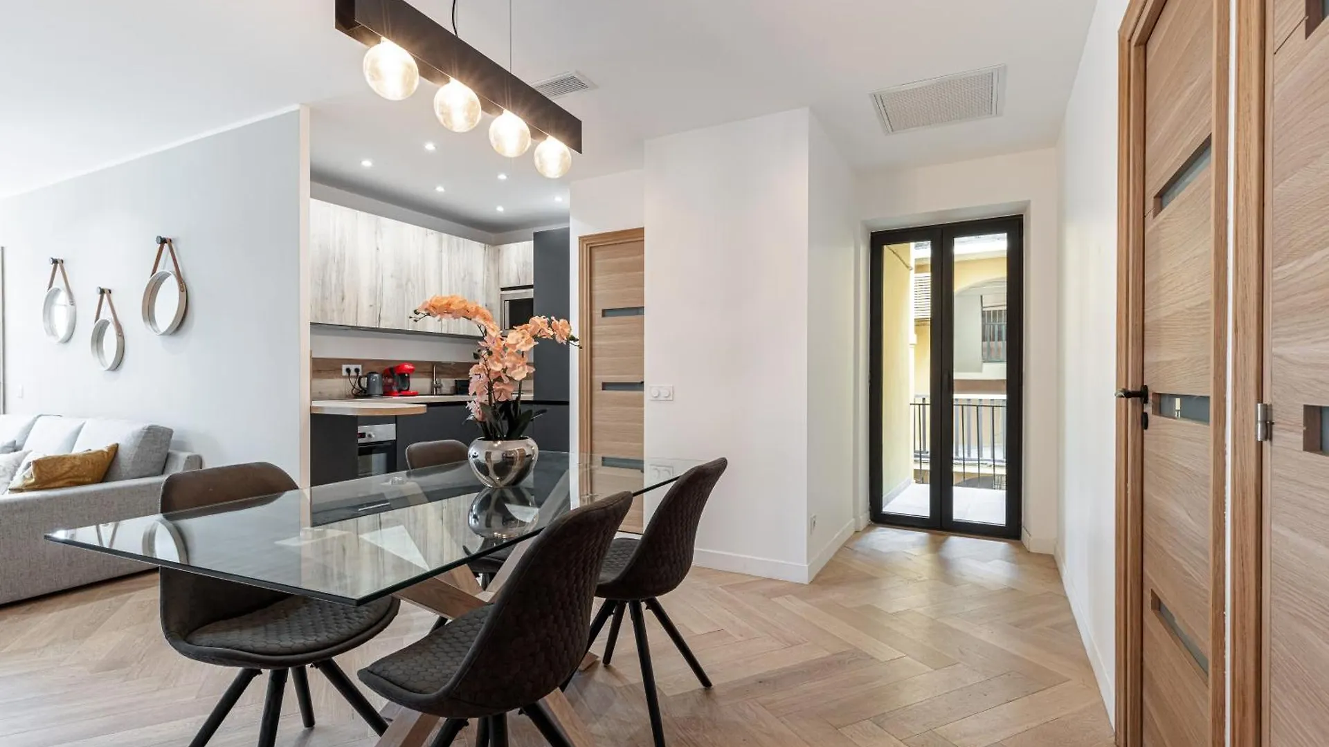 Magnifique Appartement, Nice Centre Ville - Massena 0*,